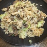 牛肉ときのこのレタス炒飯